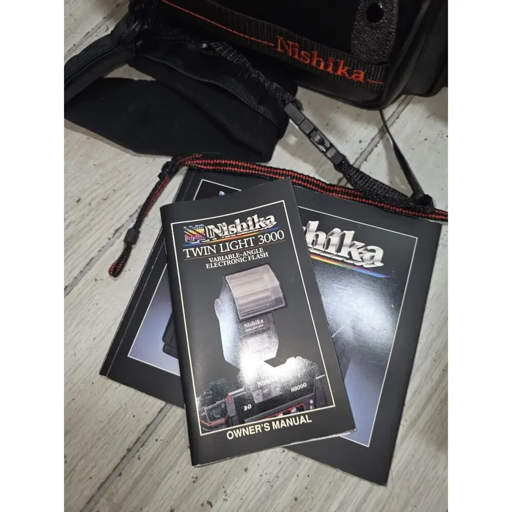 Nishika N8000 Camera 35mm Quadrascopic 3D Lenticular Flash Case Manual Kit